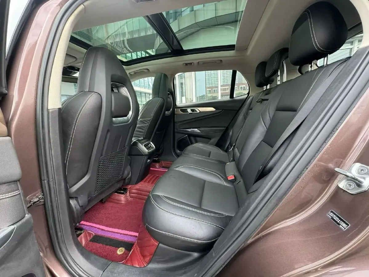 2017 Zotye SR9 2.0T 190HP L4 6DCT,autocango,china used car exporter,china ev exporter,chinese used car exporter,chinese used ev exporter