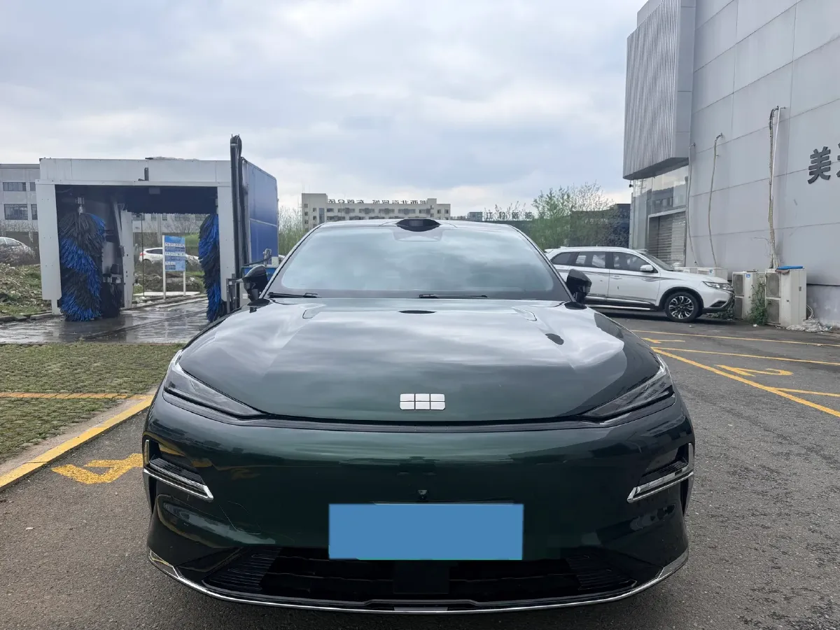 2025 Geely Galaxy Starshine 8 1.5T 163HP L4 3DHT PHEV 27.69KWH,autocango,china used car exporter,china ev exporter,chinese used car exporter,chinese used ev exporter