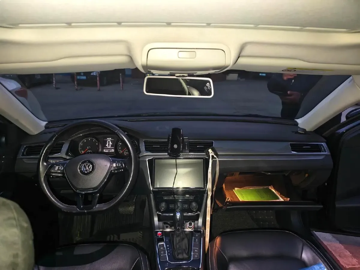 2017 Volkswagen Passat 1.8T 180HP L4 7DCT,autocango,china used car exporter,china ev exporter,chinese used car exporter,chinese used ev exporter