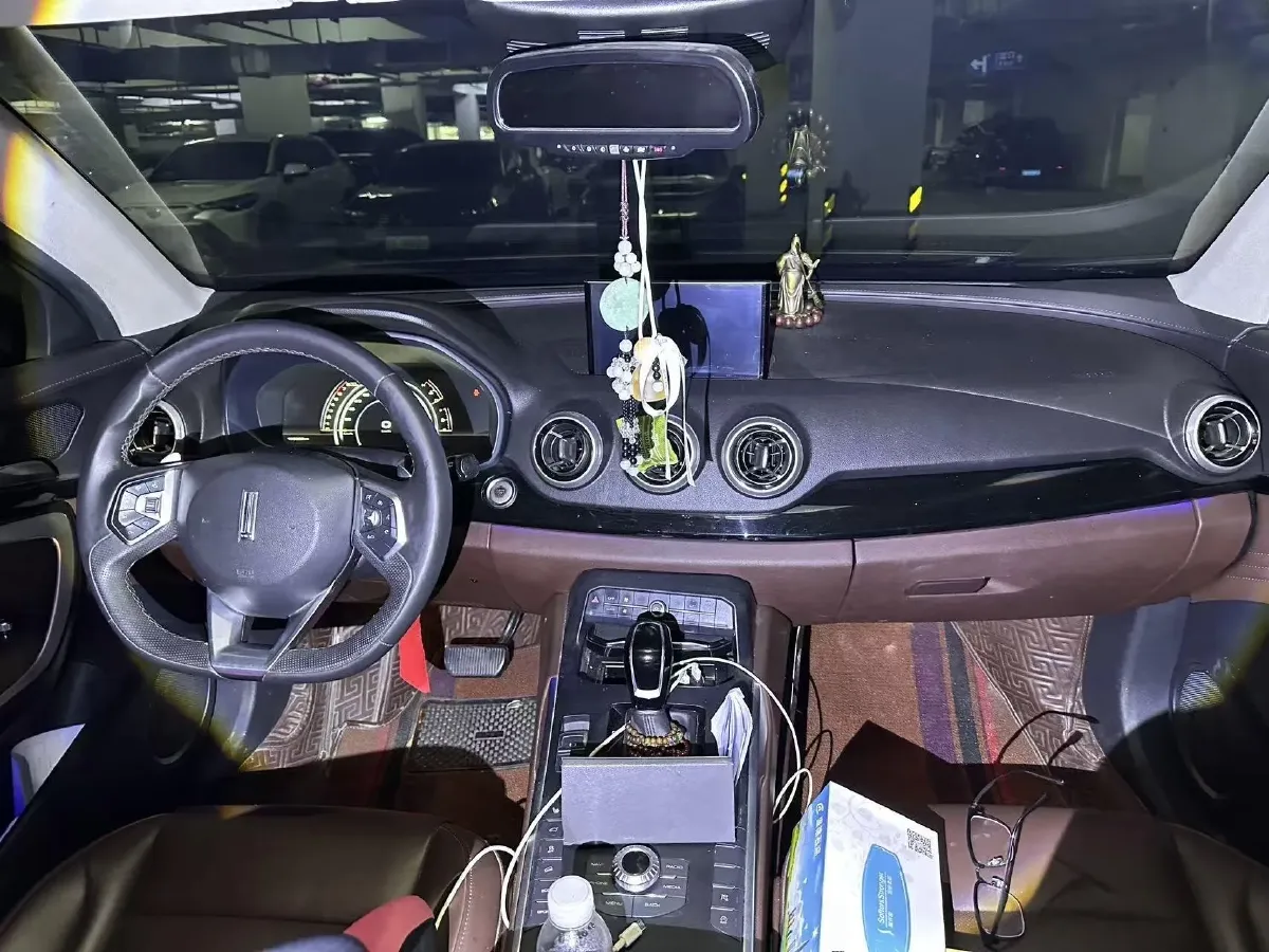 2017 WEY VV7 2.0T 234HP L4 7DCT,autocango,china used car exporter,china ev exporter,chinese used car exporter,chinese used ev exporter