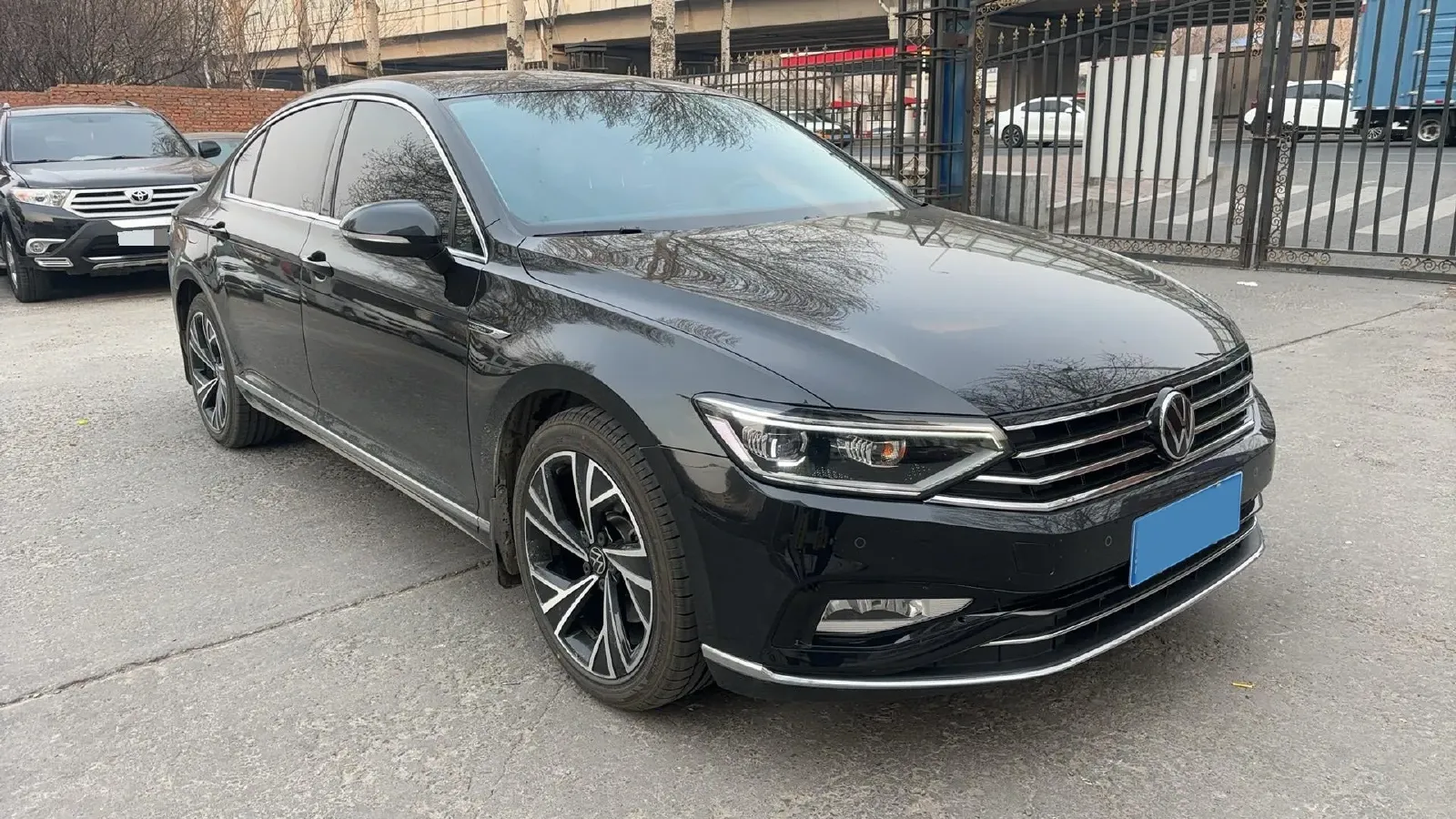2021 Volkswagen Magotan 2.0T 186HP L4 7DCT,autocango,china used car exporter,china ev exporter,chinese used car exporter,chinese used ev exporter