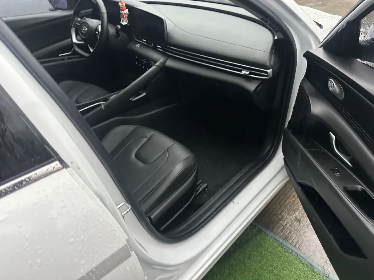 2022 Hyundai Elantra 1.5L 115HP L4 CVT,autocango,china used car exporter,china ev exporter,chinese used car exporter,chinese used ev exporter