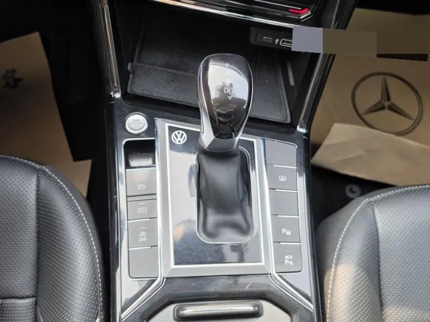 2023 Volkswagen Passat 2.0T 186HP L4 7DCT,autocango,china used car exporter,china ev exporter,chinese used car exporter,chinese used ev exporter