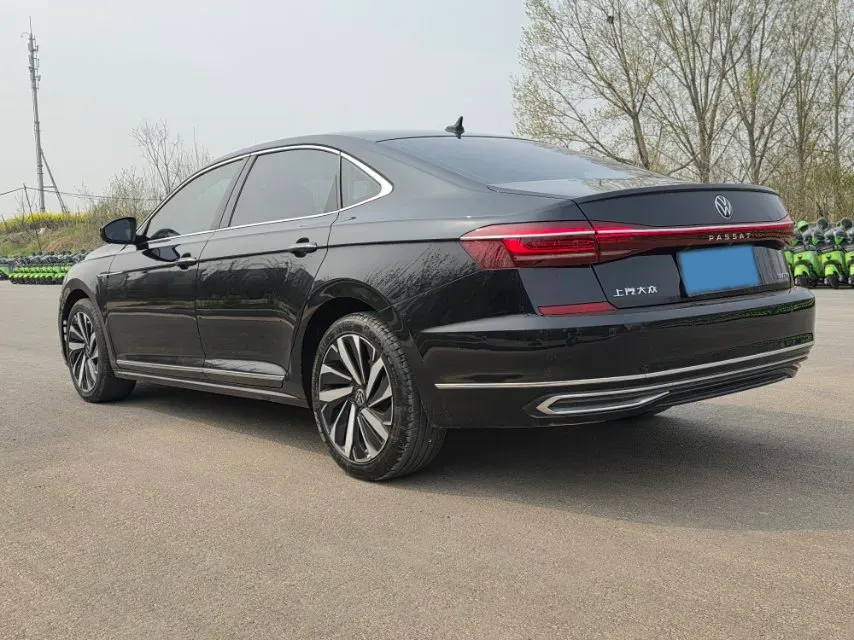 2023 Volkswagen Passat 2.0T 186HP L4 7DCT,autocango,china used car exporter,china ev exporter,chinese used car exporter,chinese used ev exporter