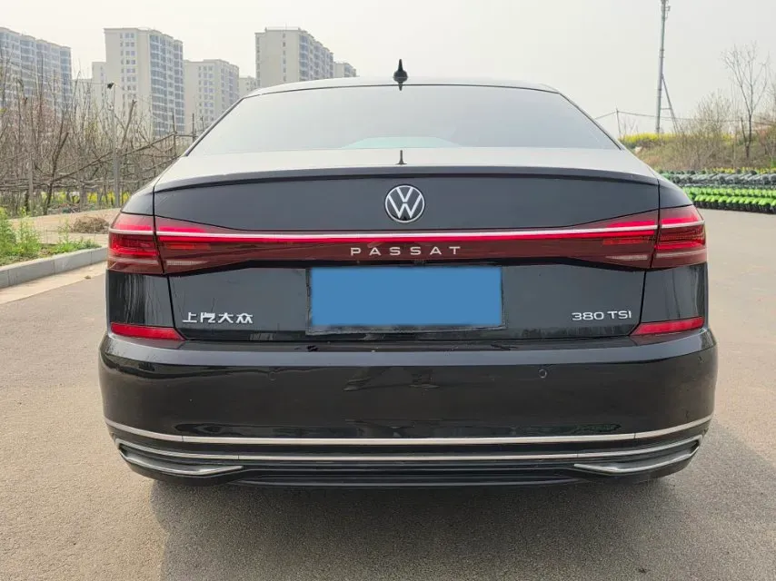 2023 Volkswagen Passat 2.0T 186HP L4 7DCT,autocango,china used car exporter,china ev exporter,chinese used car exporter,chinese used ev exporter