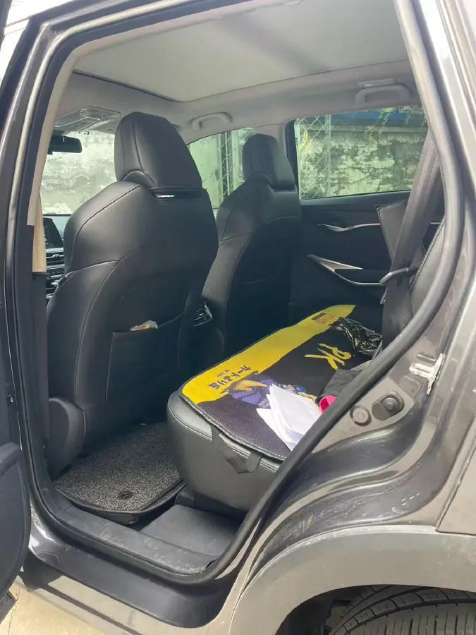 2021 ChangAn CS75 Plus 1.5T 178HP L4 6AT,autocango,china used car exporter,china ev exporter,chinese used car exporter,chinese used ev exporter