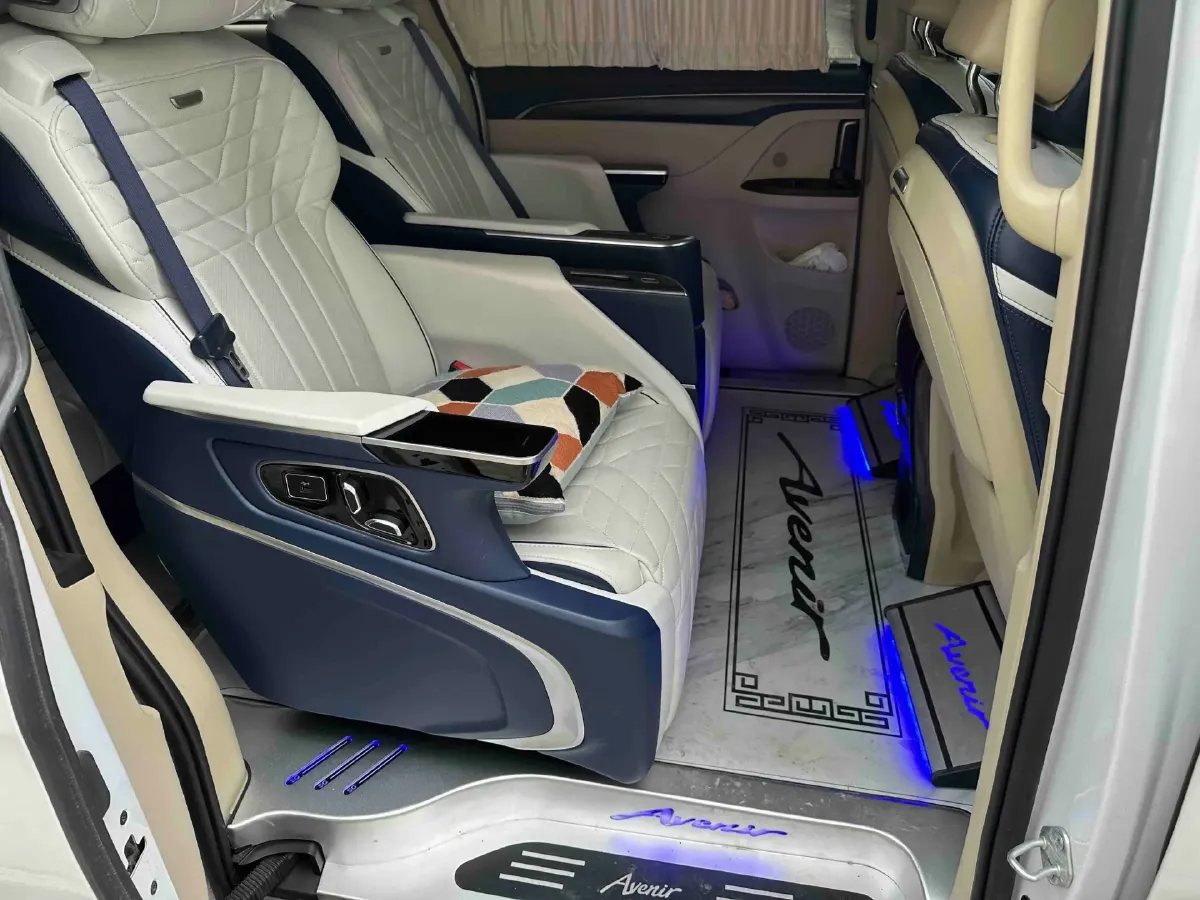 2023 Buick GL8 2.0T 237HP L4 9AT,autocango,china used car exporter,china ev exporter,chinese used car exporter,chinese used ev exporter