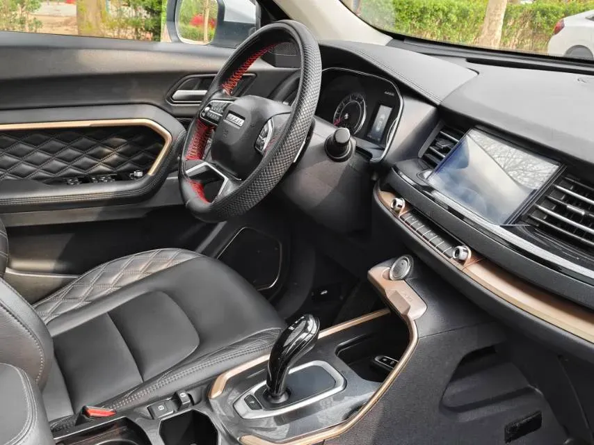 2020 Haval H6 1.5T 169HP L4 7DCT,autocango,china used car exporter,china ev exporter,chinese used car exporter,chinese used ev exporter