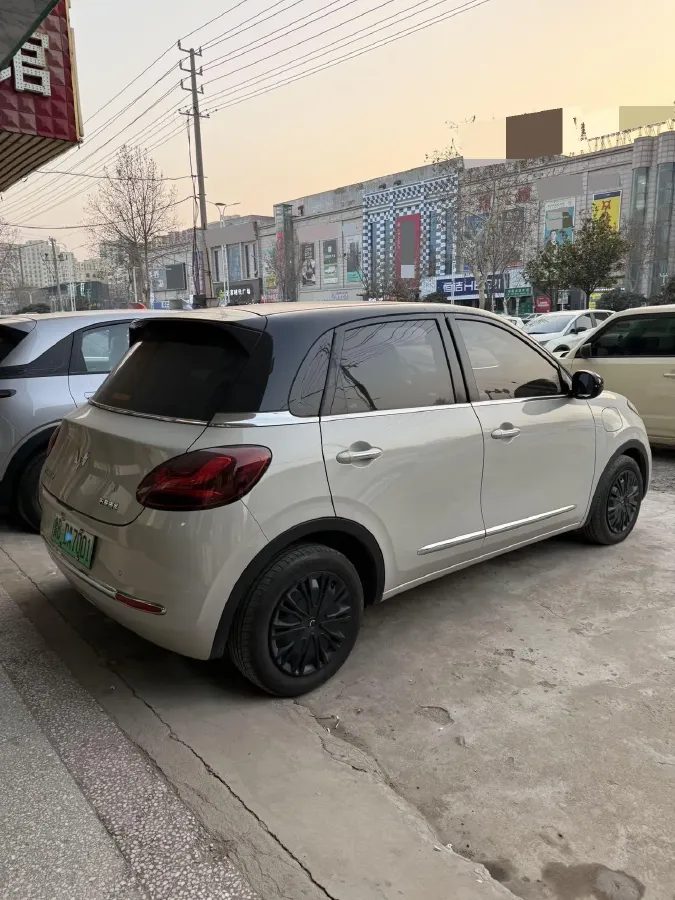 2023 WuLing BinGuo BEV 37.9KWH,autocango,china used car exporter,china ev exporter,chinese used car exporter,chinese used ev exporter
