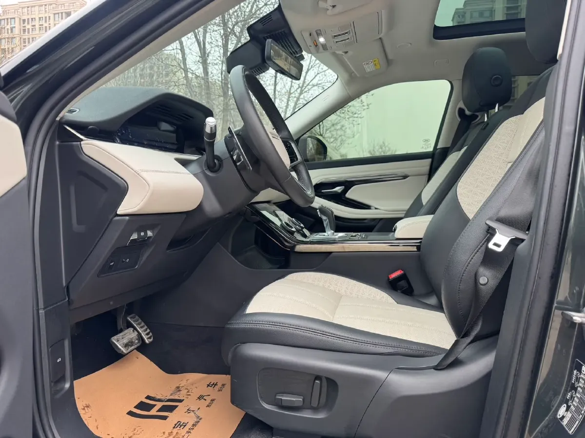 2021 Land Rover Range Rover Evoque 2.0T 249HP L4 9AT,autocango,china used car exporter,china ev exporter,chinese used car exporter,chinese used ev exporter