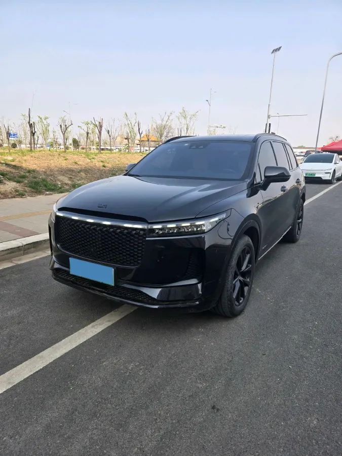 2020 Li ONE Range Extended 131HP REEV 40.5KWH,autocango,china used car exporter,china ev exporter,chinese used car exporter,chinese used ev exporter