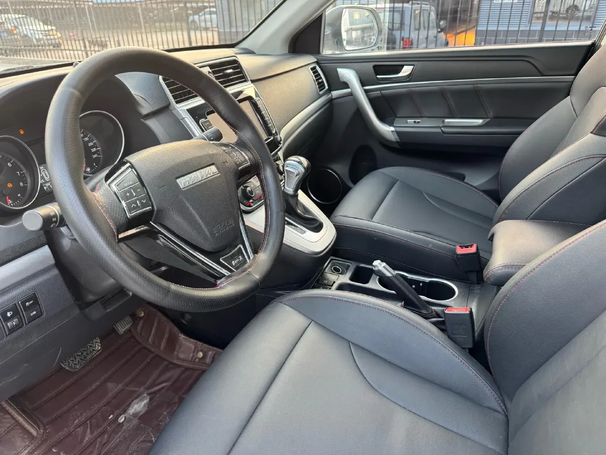 2019 Haval M6 1.5T 150HP L4 7DCT,autocango,china used car exporter,china ev exporter,chinese used car exporter,chinese used ev exporter