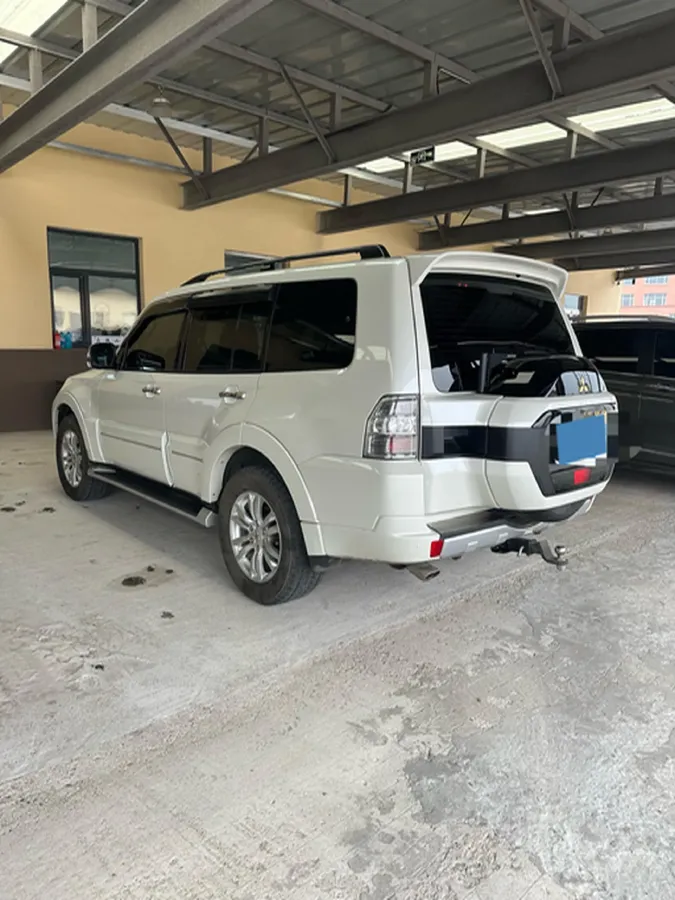 2017 Porsche Macan 2.0T 252HP L4 7DCT,autocango,china used car exporter,china ev exporter,chinese used car exporter,chinese used ev exporter