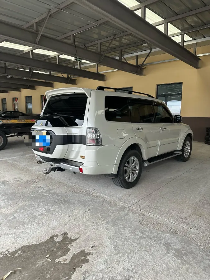 2017 Porsche Macan 2.0T 252HP L4 7DCT,autocango,china used car exporter,china ev exporter,chinese used car exporter,chinese used ev exporter