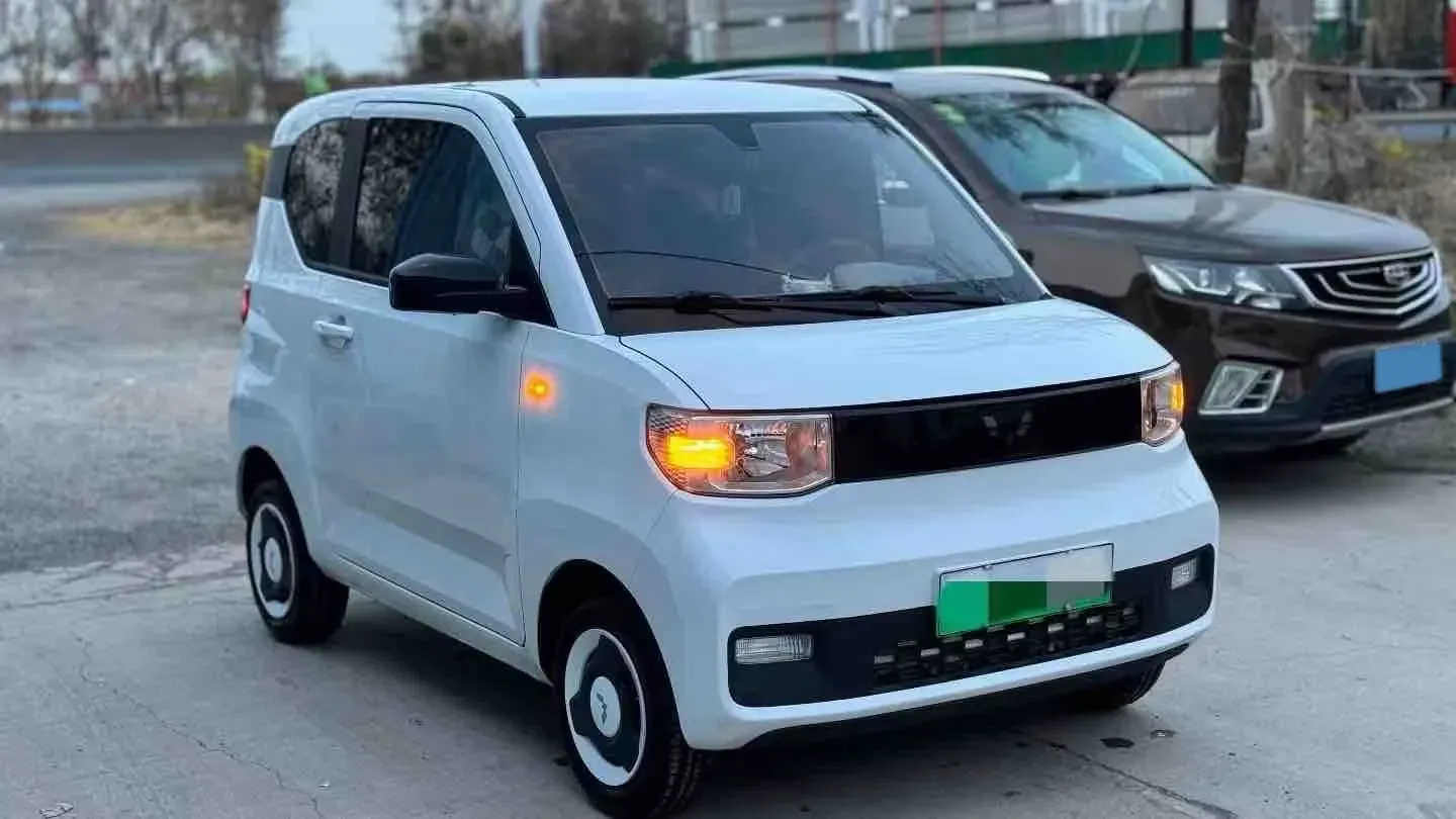 2020 WuLing HongGuang MINI EV BEV 9.3KWH,autocango,china used car exporter,china ev exporter,chinese used car exporter,chinese used ev exporter