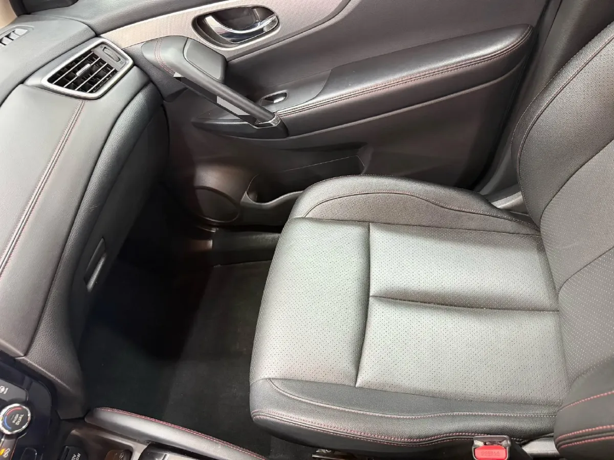 2022 Nissan Qashqai 2.0L 151HP L4 CVT,autocango,china used car exporter,china ev exporter,chinese used car exporter,chinese used ev exporter