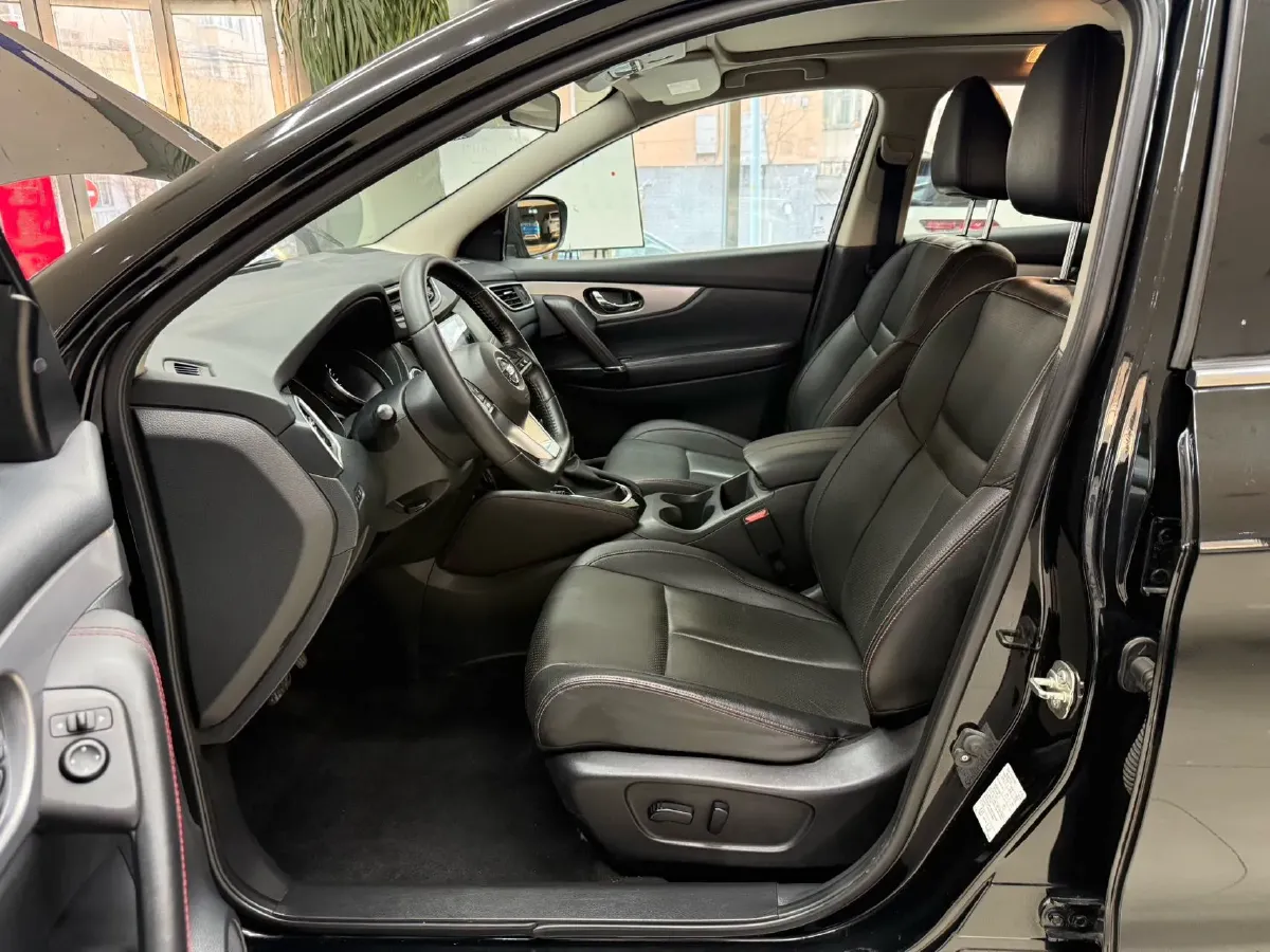 2022 Nissan Qashqai 2.0L 151HP L4 CVT,autocango,china used car exporter,china ev exporter,chinese used car exporter,chinese used ev exporter