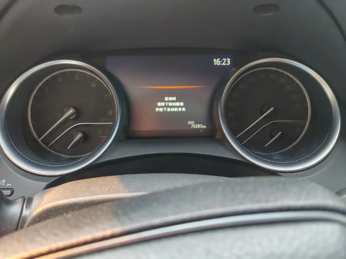 2019 Toyota Camry 2.0L 178HP L4 CVT,autocango,china used car exporter,china ev exporter,chinese used car exporter,chinese used ev exporter