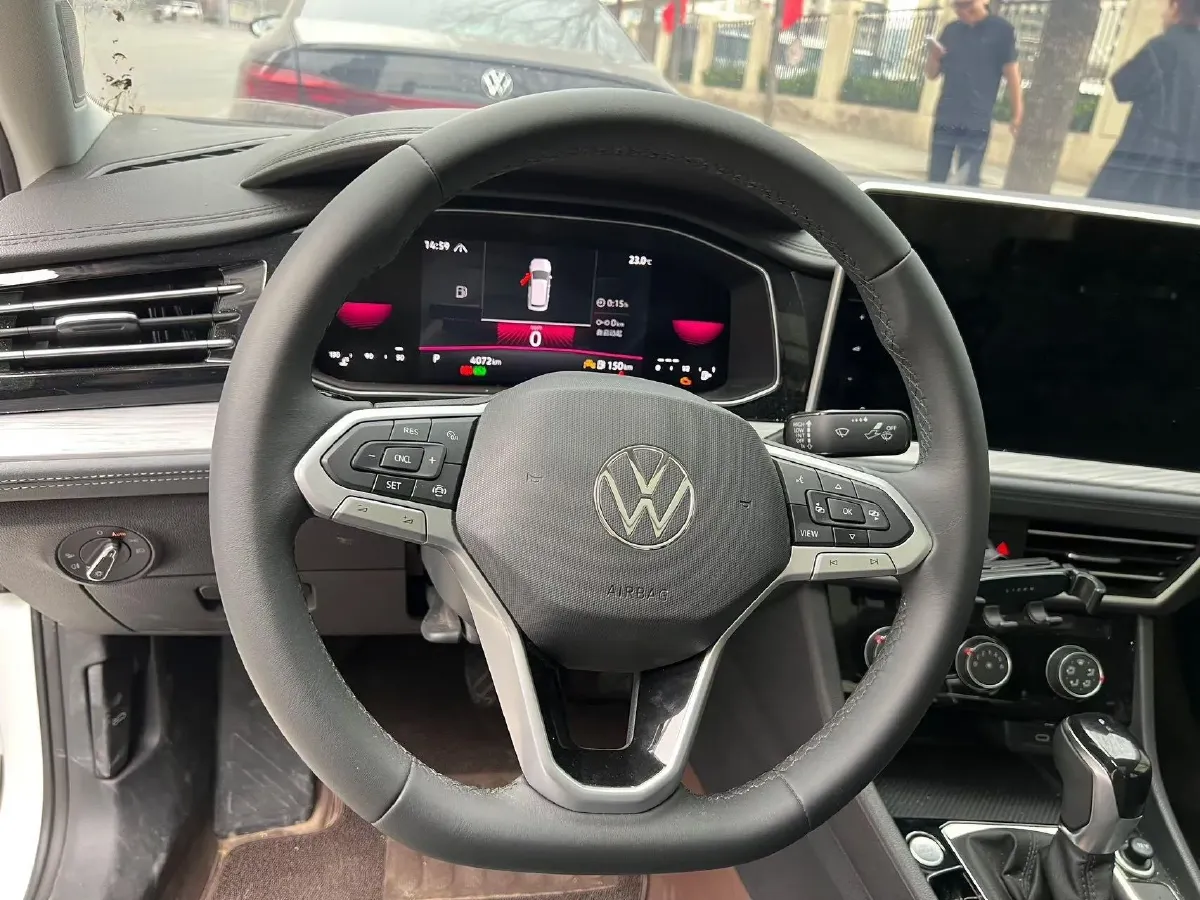 2025 Volkswagen Sagitar 1.5T 160HP L4 7DCT,autocango,china used car exporter,china ev exporter,chinese used car exporter,chinese used ev exporter