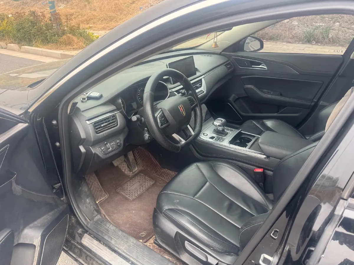 2020 HongQi H5 1.5T 169HP L4 7DCT,autocango,china used car exporter,china ev exporter,chinese used car exporter,chinese used ev exporter