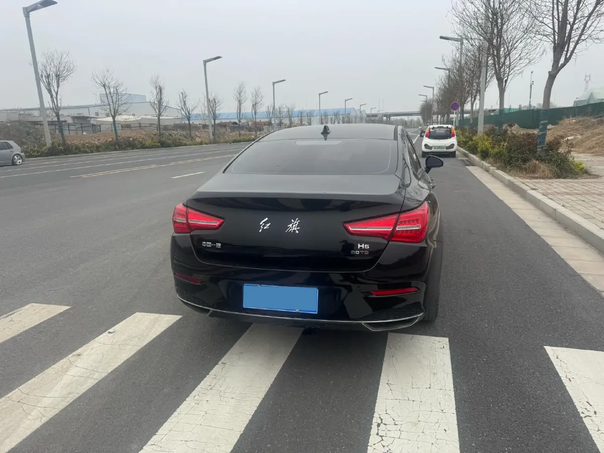 2020 HongQi H5 1.5T 169HP L4 7DCT,autocango,china used car exporter,china ev exporter,chinese used car exporter,chinese used ev exporter