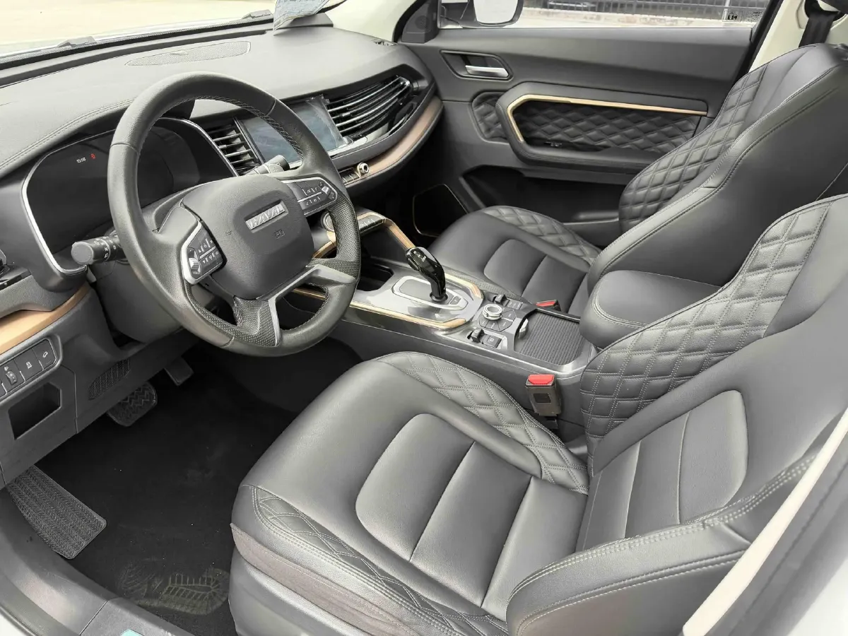 2020 Haval H6 1.5T 169HP L4 7DCT,autocango,china used car exporter,china ev exporter,chinese used car exporter,chinese used ev exporter