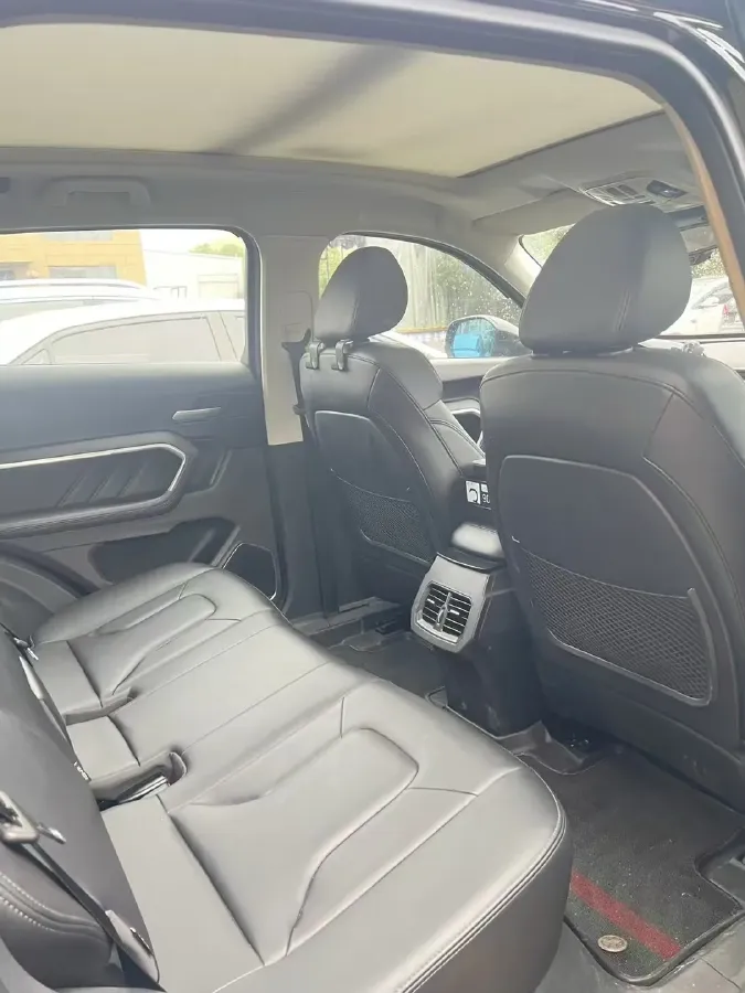 2018 Haval H6 1.5T 169HP L4 7DCT,autocango,china used car exporter,china ev exporter,chinese used car exporter,chinese used ev exporter