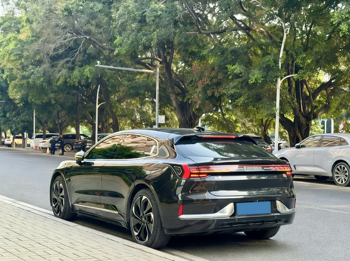 2022 Zeekr 001 BEV 86KWH,autocango,china used car exporter,china ev exporter,chinese used car exporter,chinese used ev exporter