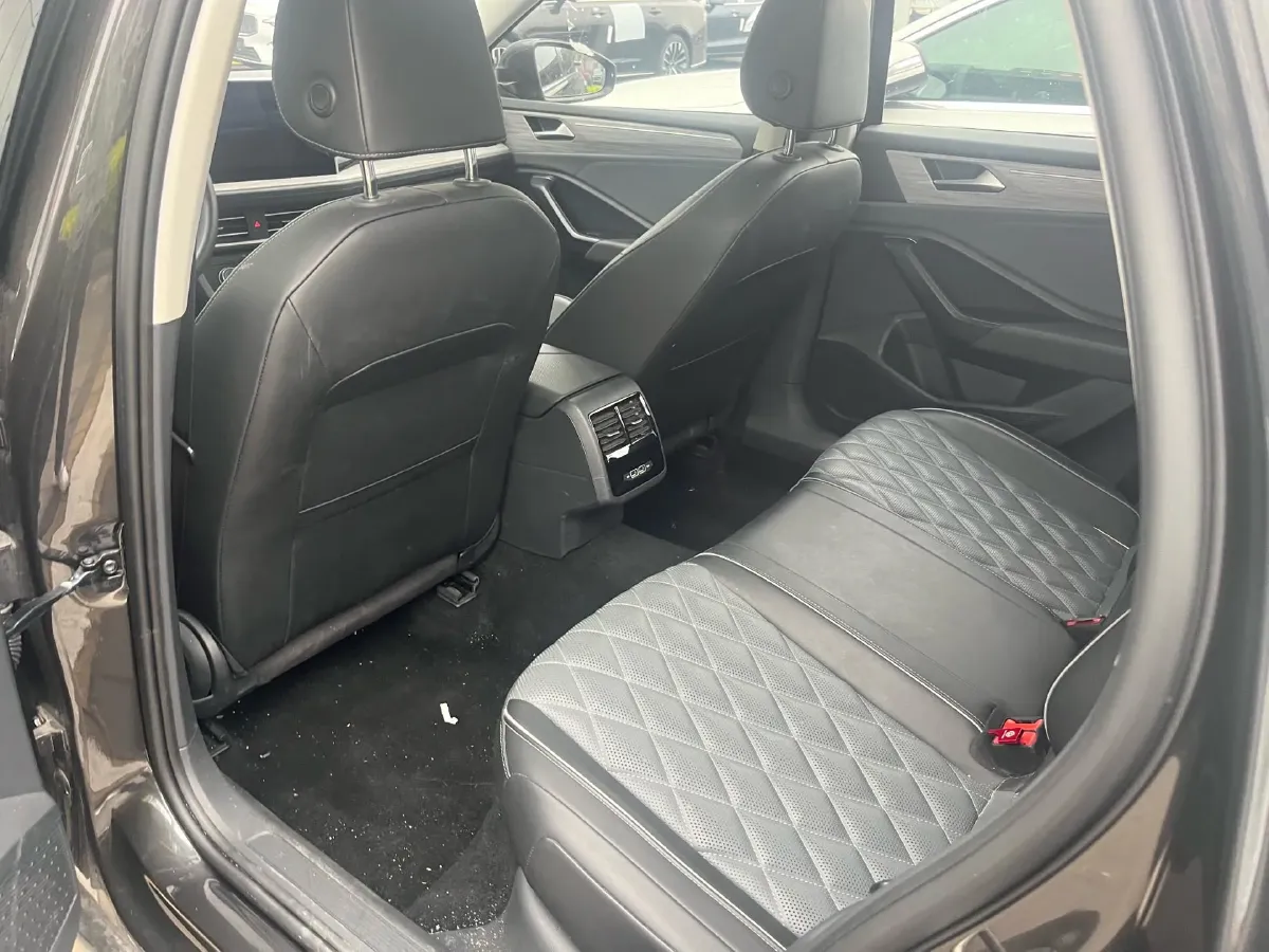 2023 Volkswagen Sagitar 1.5T 160HP L4 7DCT,autocango,china used car exporter,china ev exporter,chinese used car exporter,chinese used ev exporter