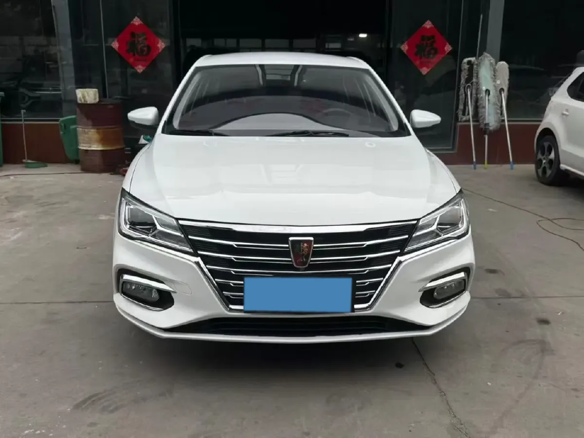 2021 Roewe i5 1.5L 120HP L4 5MT,autocango,china used car exporter,china ev exporter,chinese used car exporter,chinese used ev exporter
