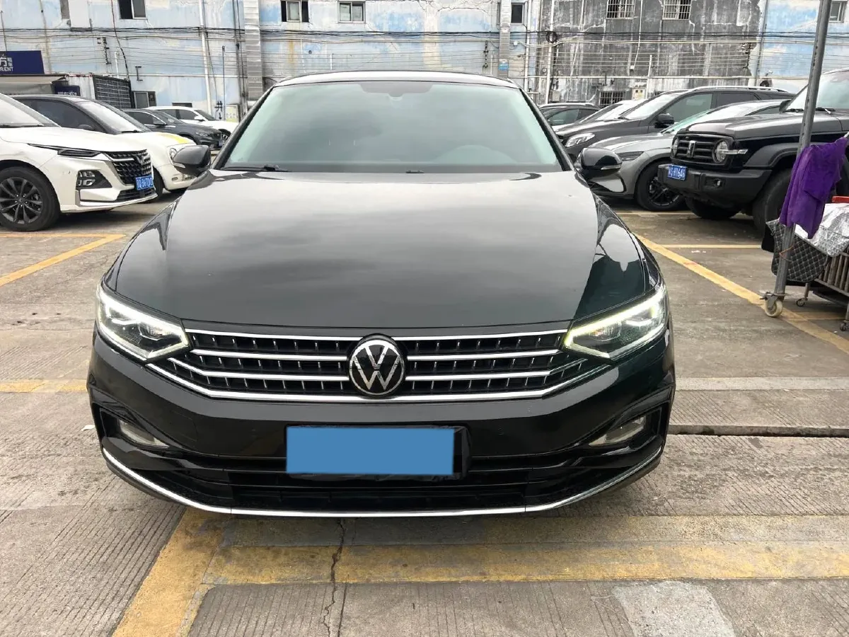 2023 Volkswagen Magotan 1.4T 150HP L4 7DCT,autocango,china used car exporter,china ev exporter,chinese used car exporter,chinese used ev exporter