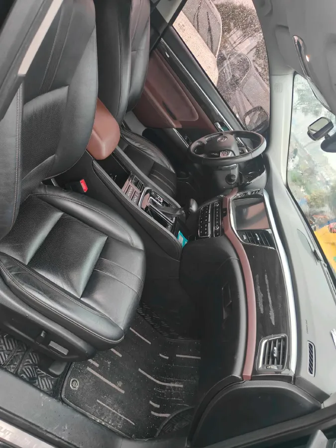 2017 GAC Trumpchi GS8 2.0T 201HP L4 6AT,autocango,china used car exporter,china ev exporter,chinese used car exporter,chinese used ev exporter