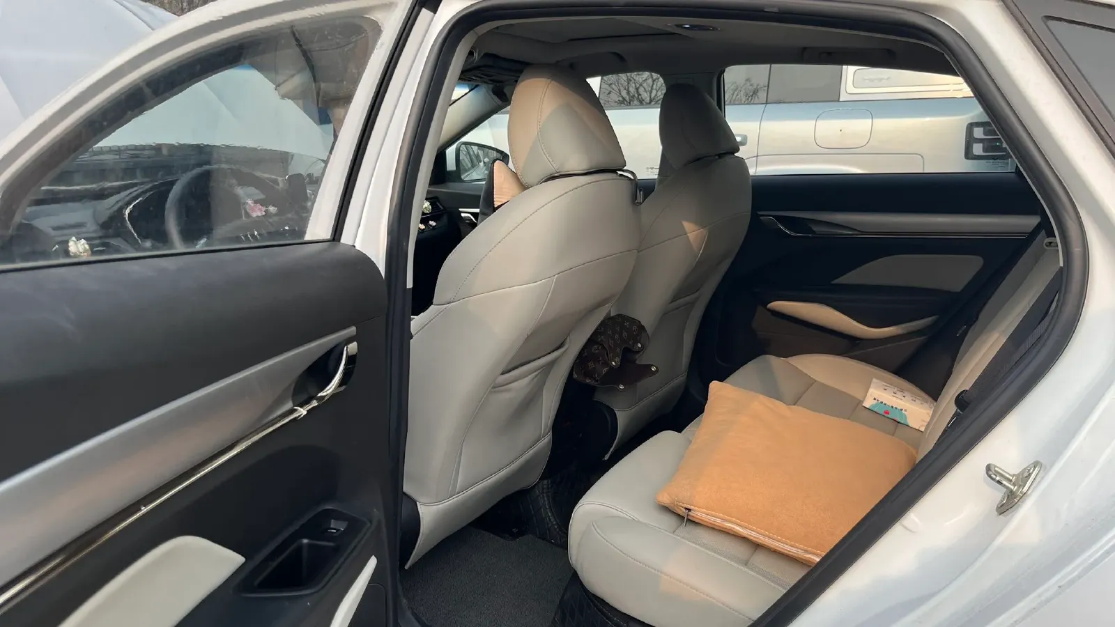 2018 Geely Binray 1.4T 133HP L4 CVT,autocango,china used car exporter,china ev exporter,chinese used car exporter,chinese used ev exporter