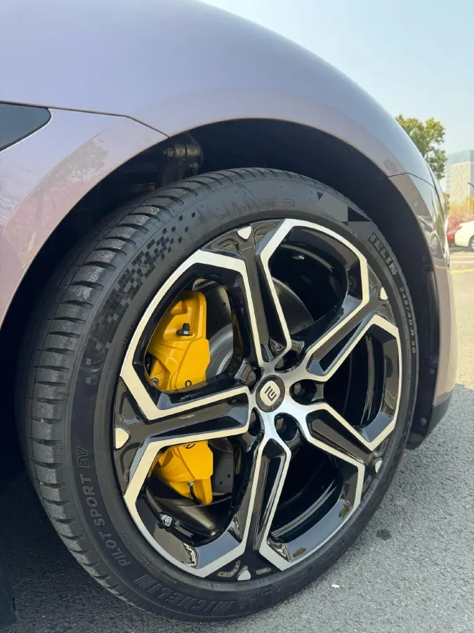 2024 MI SU7 BEV 101KWH,autocango,china used car exporter,china ev exporter,chinese used car exporter,chinese used ev exporter