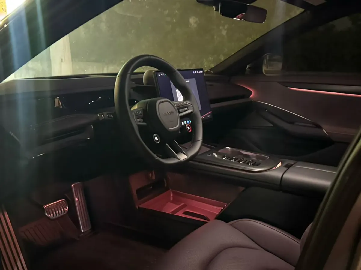 2024 MI SU7 BEV 101KWH,autocango,china used car exporter,china ev exporter,chinese used car exporter,chinese used ev exporter