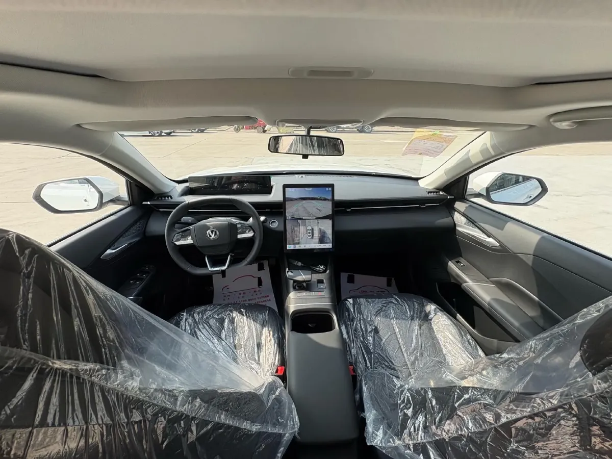 2025 ChangAn Eado 1.5T 192HP L4 7DCT,autocango,china used car exporter,china ev exporter,chinese used car exporter,chinese used ev exporter