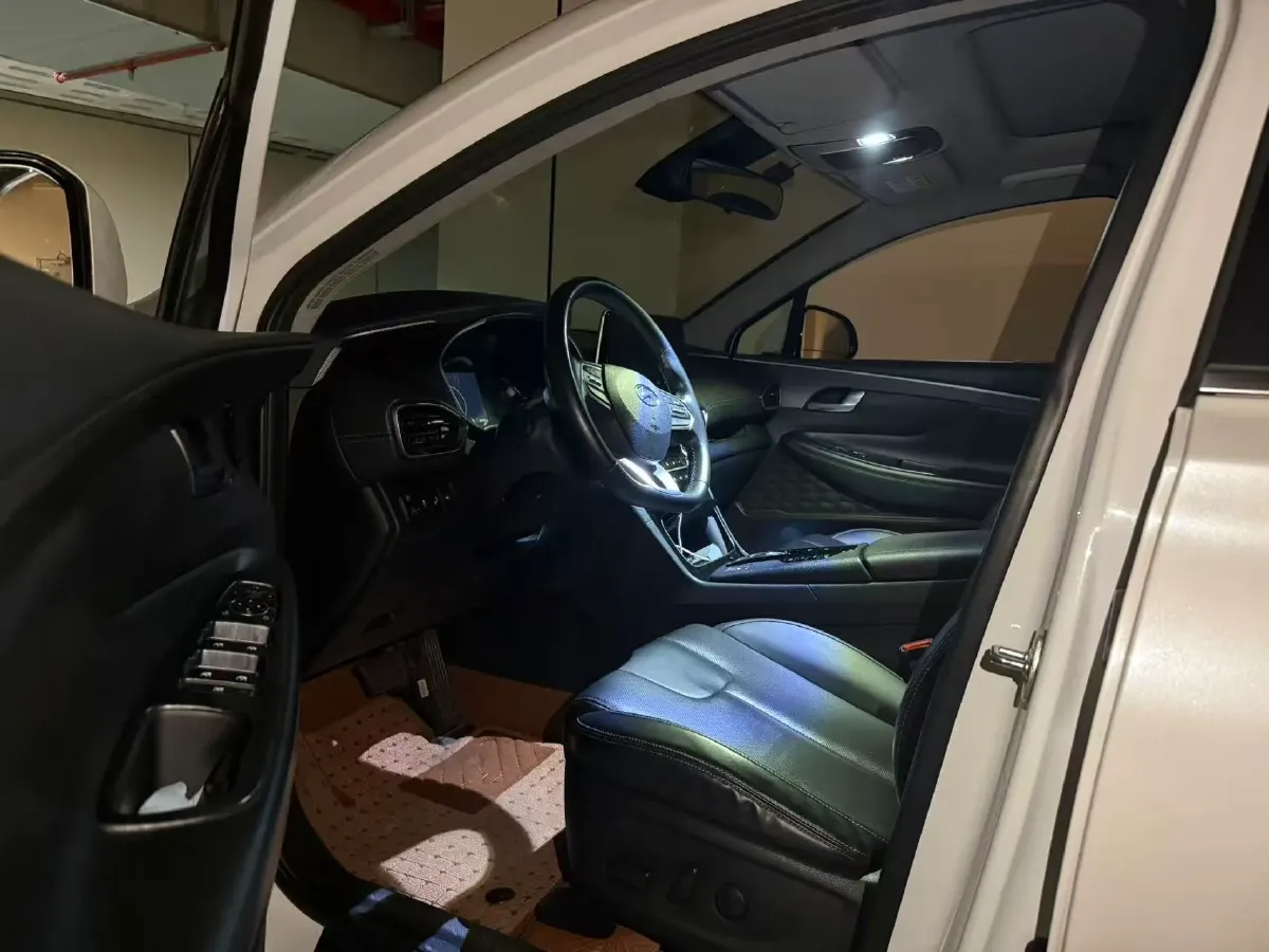 2019 Hyundai Santafe 2.0T 240HP L4 8AT,autocango,china used car exporter,china ev exporter,chinese used car exporter,chinese used ev exporter