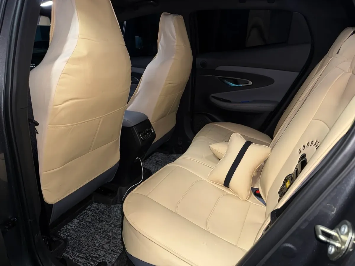 2022 ChangAn UNI-T 1.5T 188HP L4 7DCT,autocango,china used car exporter,china ev exporter,chinese used car exporter,chinese used ev exporter