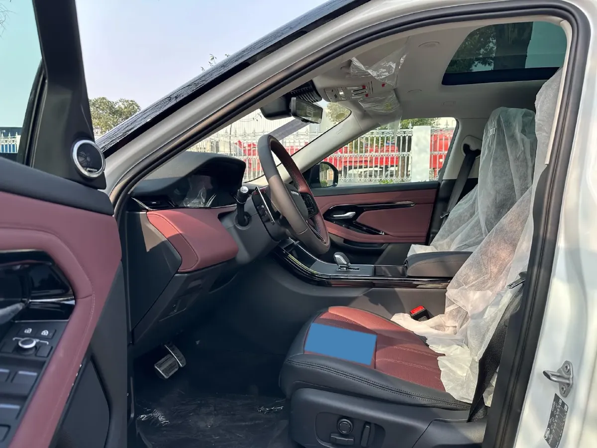 2026 Land Rover Range Rover Evoque 2.0T 249HP L4 9AT,autocango,china used car exporter,china ev exporter,chinese used car exporter,chinese used ev exporter