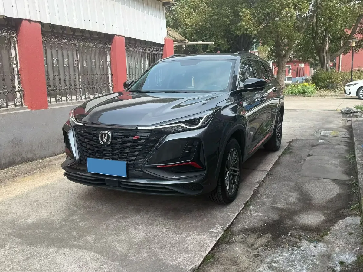 2022 ChangAn CS75 Plus 1.5T 178HP L4 6AT,autocango,china used car exporter,china ev exporter,chinese used car exporter,chinese used ev exporter