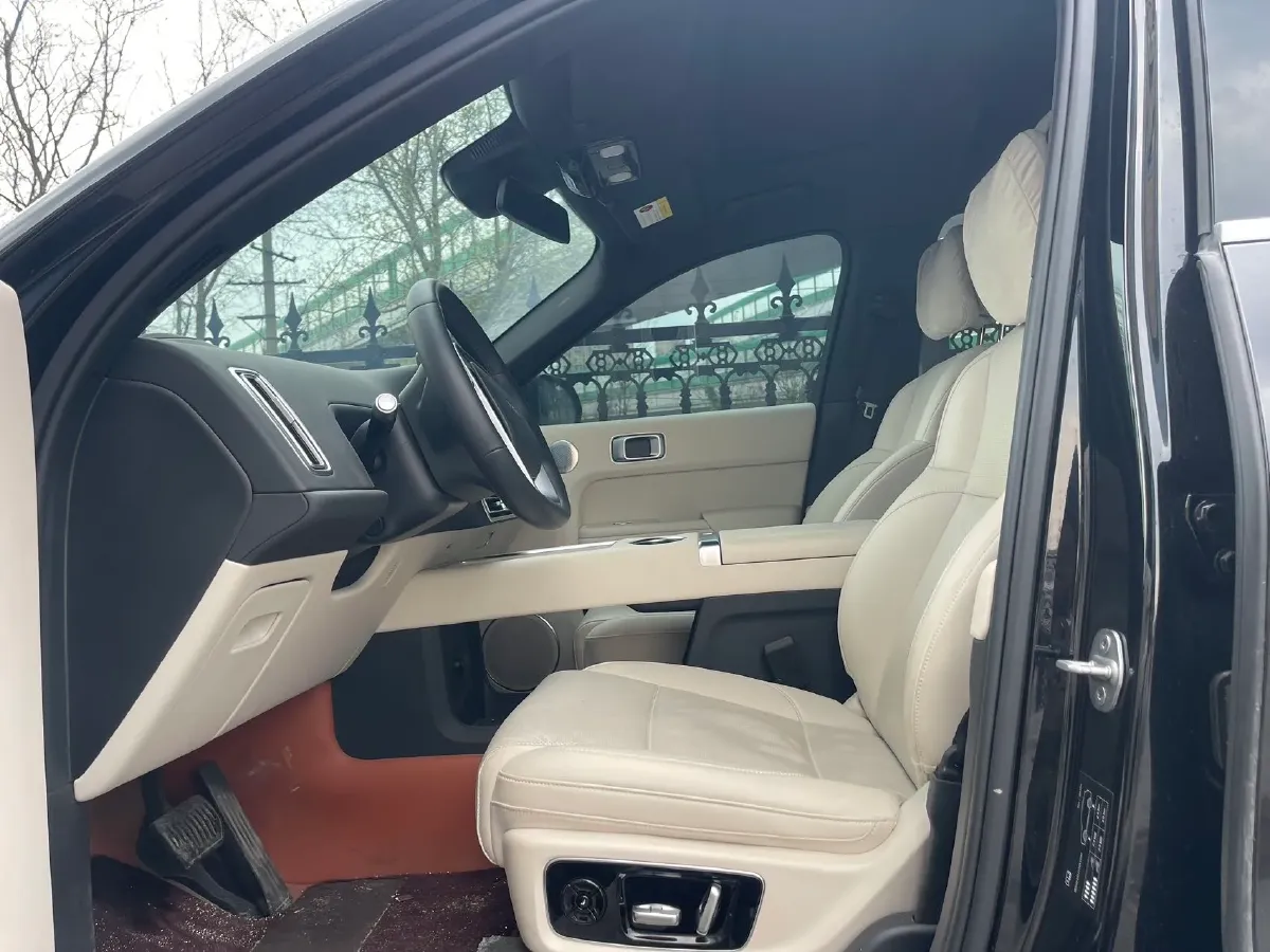 2024 Li L9 Range Extended 154HP REEV 52.3KWH,autocango,china used car exporter,china ev exporter,chinese used car exporter,chinese used ev exporter