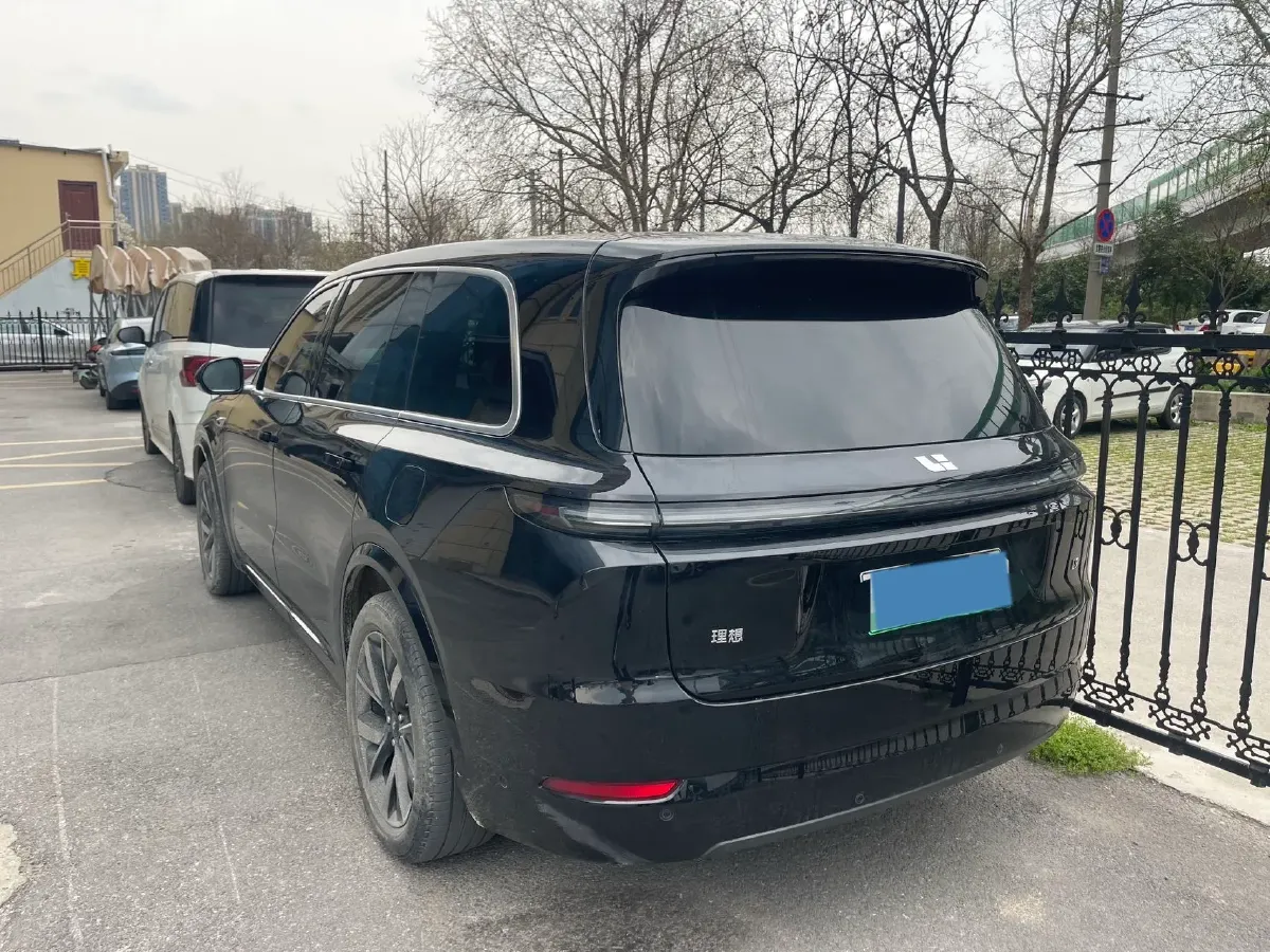 2024 Li L9 Range Extended 154HP REEV 52.3KWH,autocango,china used car exporter,china ev exporter,chinese used car exporter,chinese used ev exporter