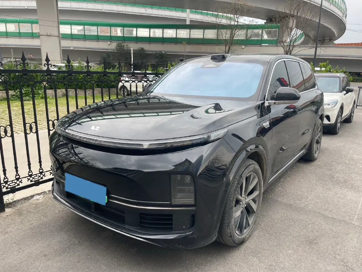 2024 Li L9 Range Extended 154HP REEV 52.3KWH,autocango,china used car exporter,china ev exporter,chinese used car exporter,chinese used ev exporter
