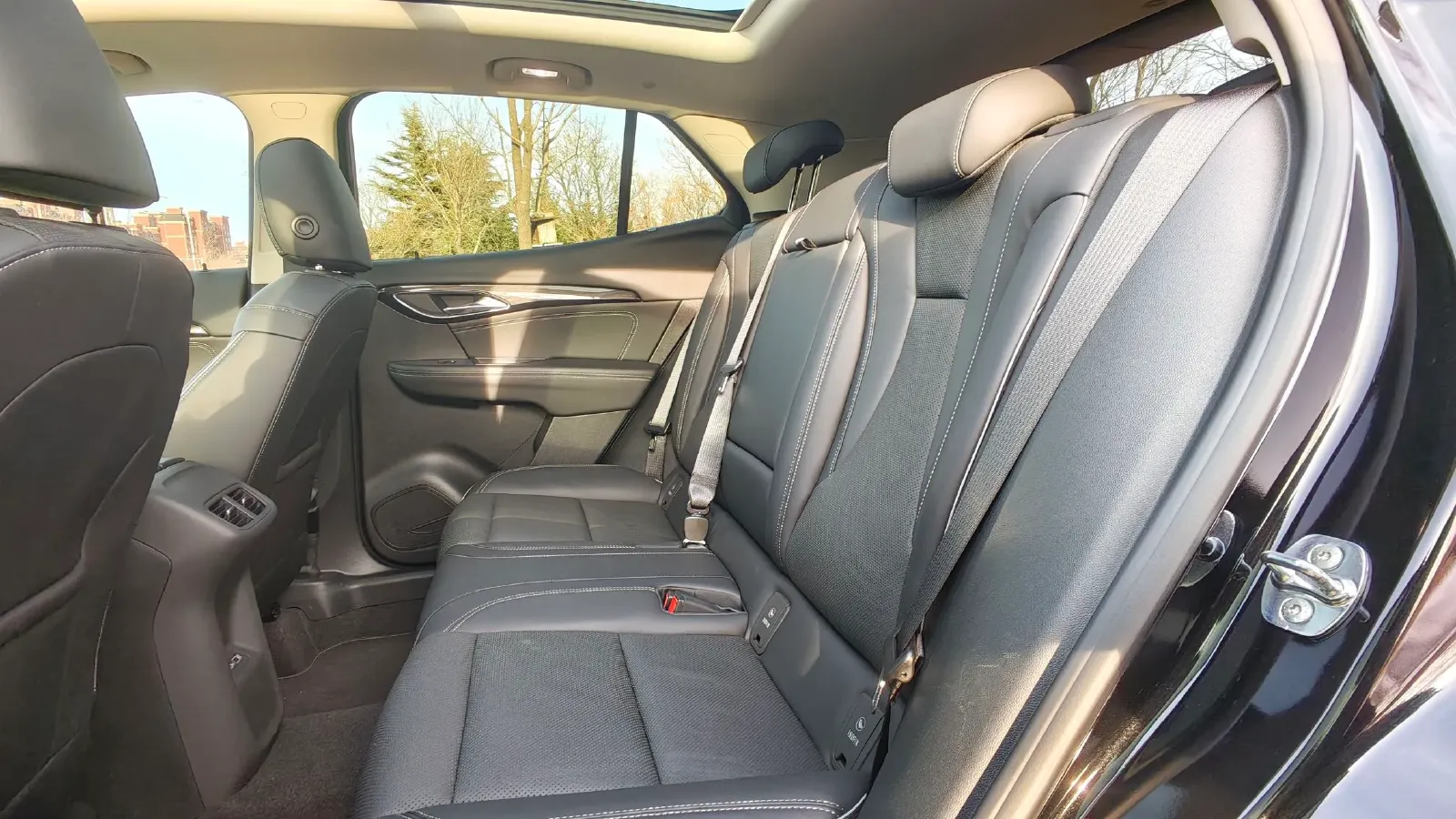 2022 Buick EnvisionS 1.5T 211HP L4 9AT,autocango,china used car exporter,china ev exporter,chinese used car exporter,chinese used ev exporter