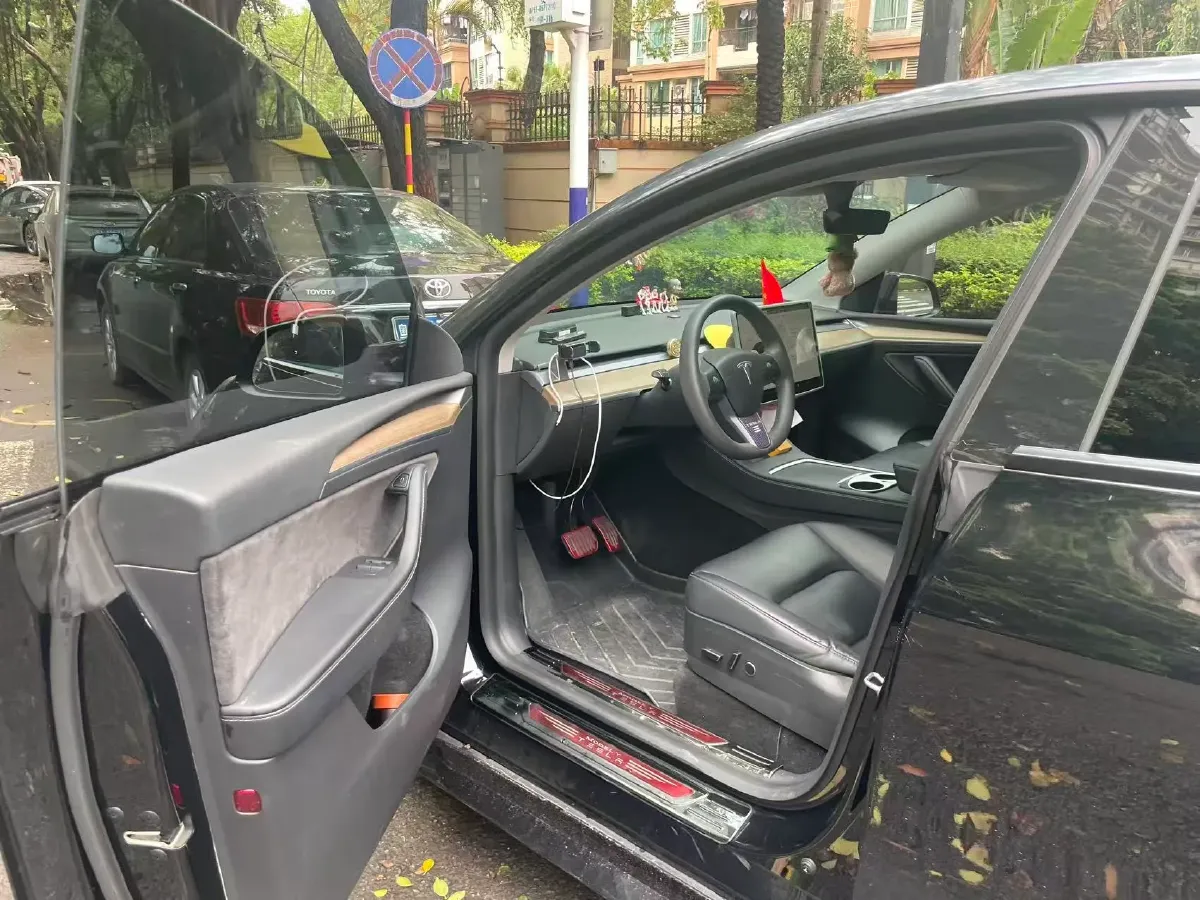 2021 Tesla Model Y BEV 60KWH,autocango,china used car exporter,china ev exporter,chinese used car exporter,chinese used ev exporter