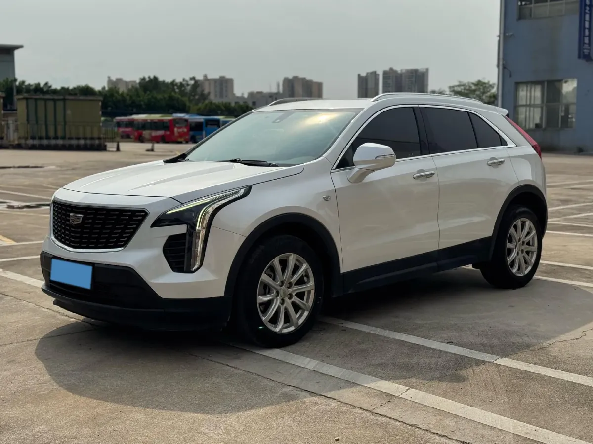 2022 Cadillac XT4 2.0T 237HP L4 9AT,autocango,china used car exporter,china ev exporter,chinese used car exporter,chinese used ev exporter