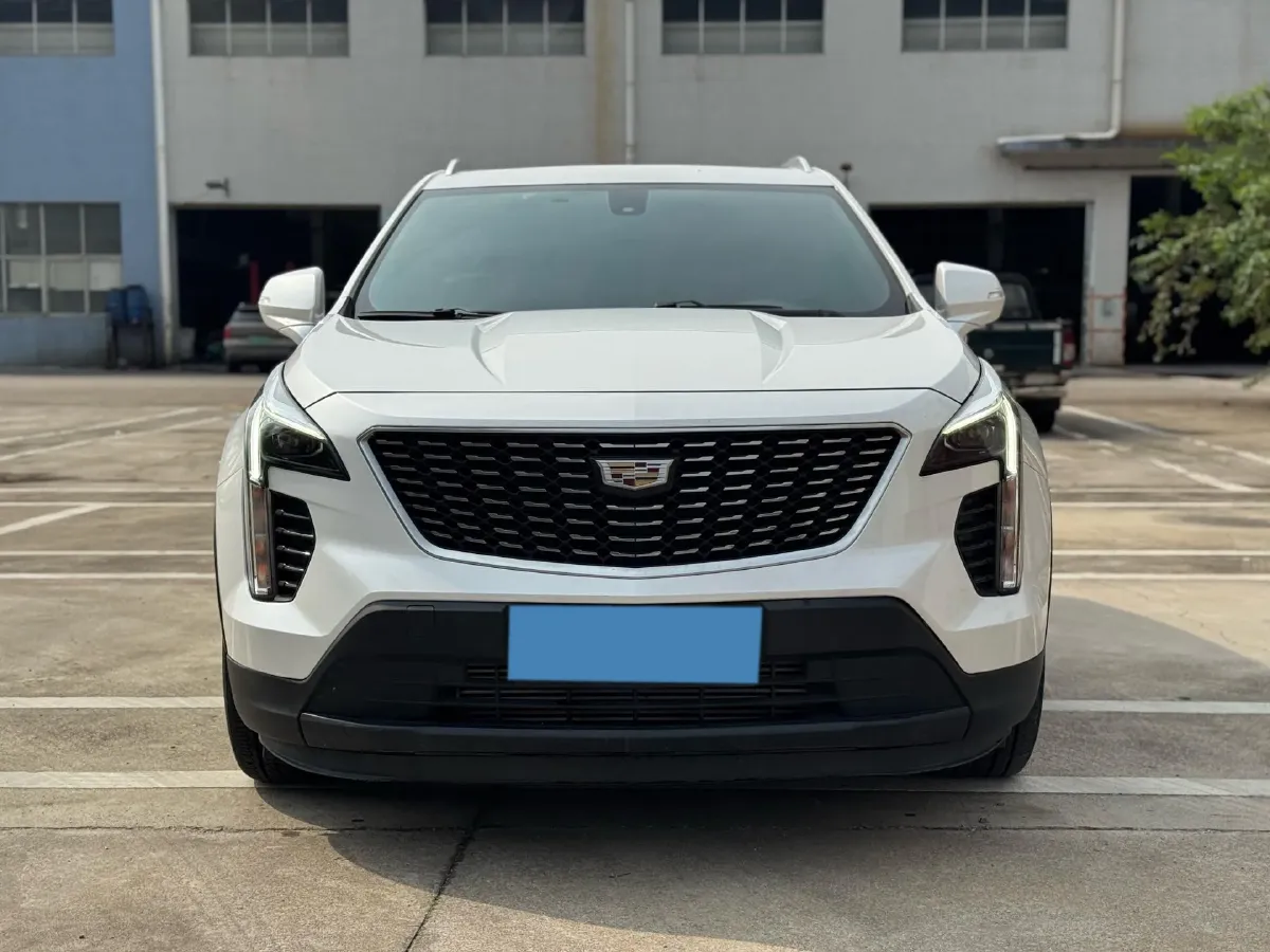 2022 Cadillac XT4 2.0T 237HP L4 9AT,autocango,china used car exporter,china ev exporter,chinese used car exporter,chinese used ev exporter
