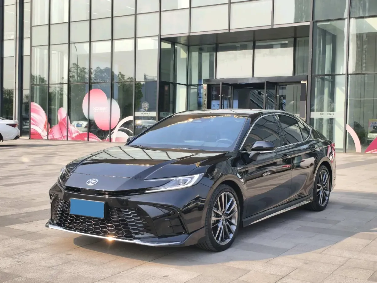 2024 Toyota Camry 2.5L 185HP L4 E-CVT Hybrid,autocango,china used car exporter,china ev exporter,chinese used car exporter,chinese used ev exporter