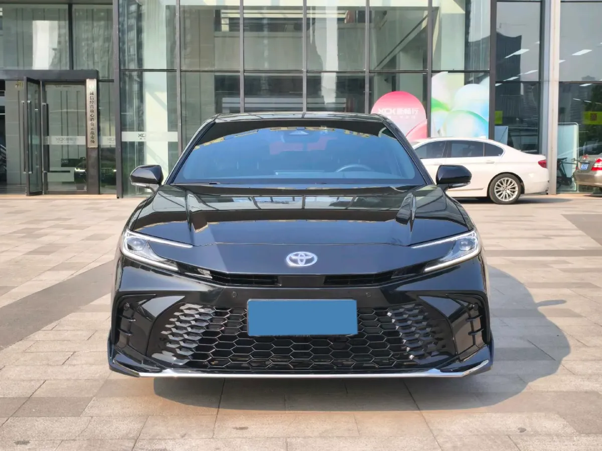 2024 Toyota Camry 2.5L 185HP L4 E-CVT Hybrid,autocango,china used car exporter,china ev exporter,chinese used car exporter,chinese used ev exporter