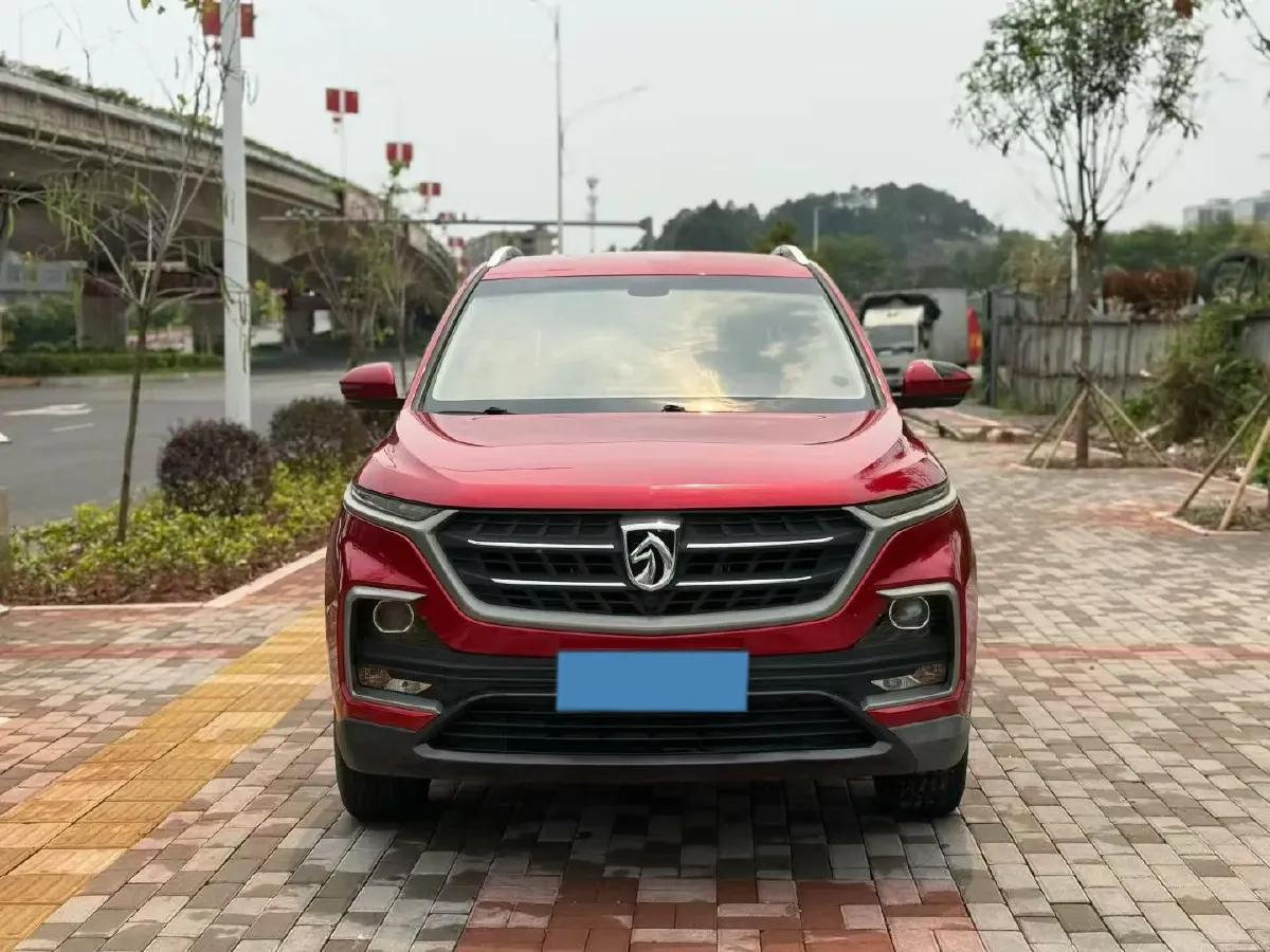 2018 BaoJun 530 1.5T 150HP L4 6MT,autocango,china used car exporter,china ev exporter,chinese used car exporter,chinese used ev exporter